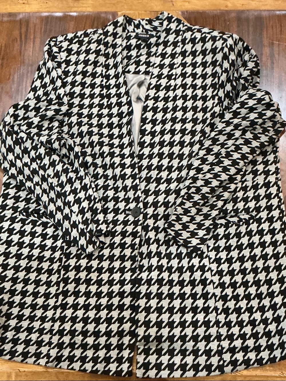 torrid Black and White Houndstooth Long Blazer